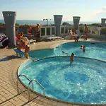 Апартаменти Lovely Flat In A With Pool - Beahost *