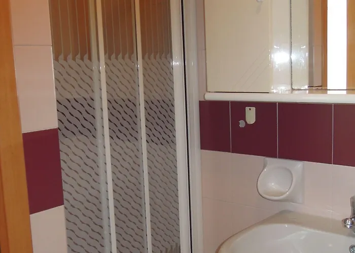 Lovely Flat In A With Pool - Beahost 公寓 *