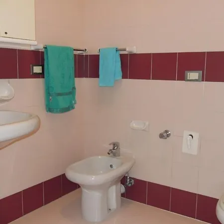 Lovely Flat In A With Pool - Beahost *