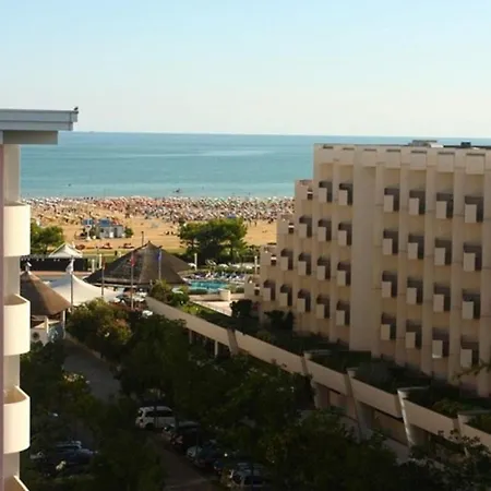 Lovely Flat In A With Pool - Beahost 아파트