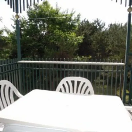 아파트 Lovely Flat In A With Pool - Beahost 비비오네